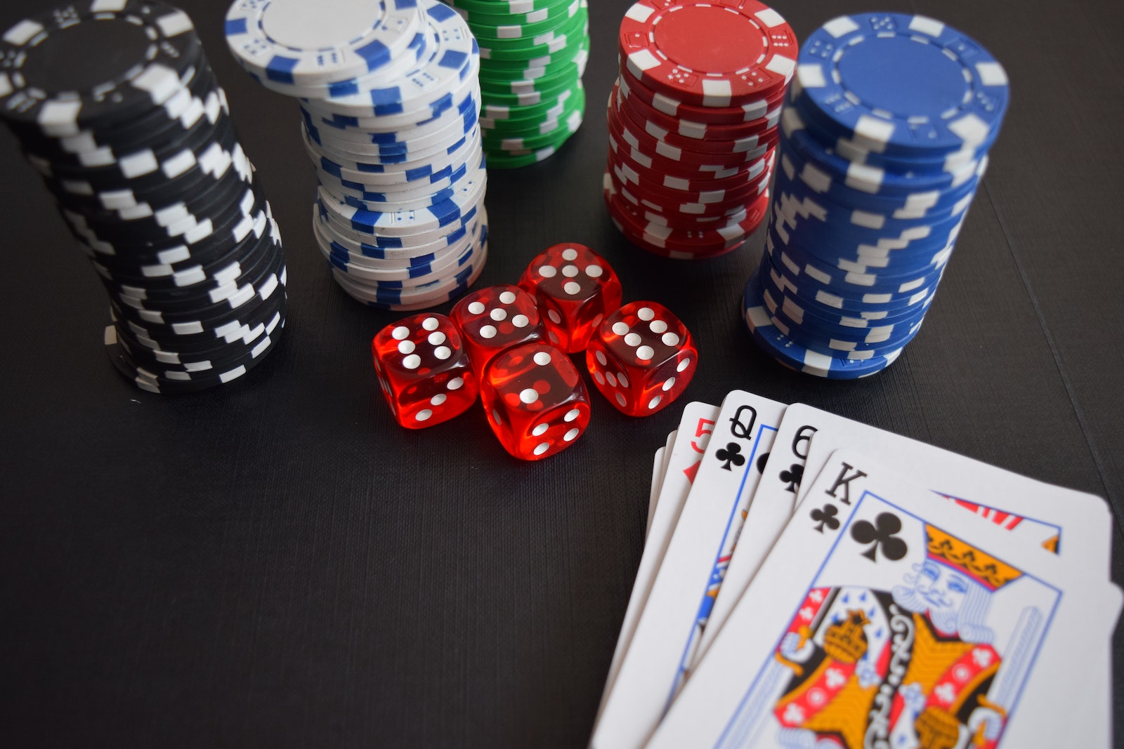 Les astuces pour bien jouer sur les casinos en ligne